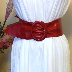 VTG NWOT HYDE Collection Belt Red Genuine Leather Fashion Vintage Belt